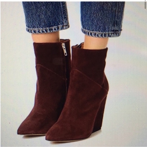 IRO Lasdia Suede Burgundy Ankle
Boots size 39 - Picture 1 of 10